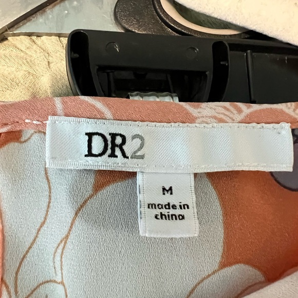 DR2 by Daniel Rainn Daniel Rainn Floral Double Ruffle Sleeve Top - Picture 4 of 4